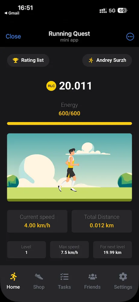 Home screen with animated runner and stats